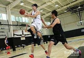 Bin手球“犯规”，Beichuan遗憾中柱，赛前足球小游戏